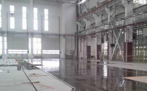 仁布通用环氧地坪中涂